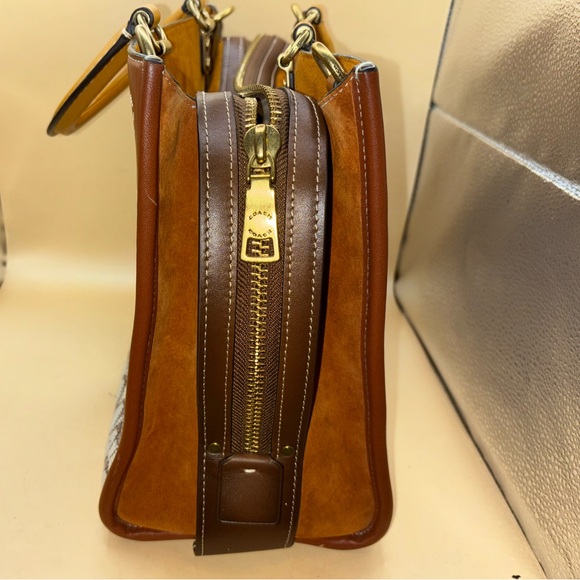 Coach Rogue 31 - Picture 3 of 13